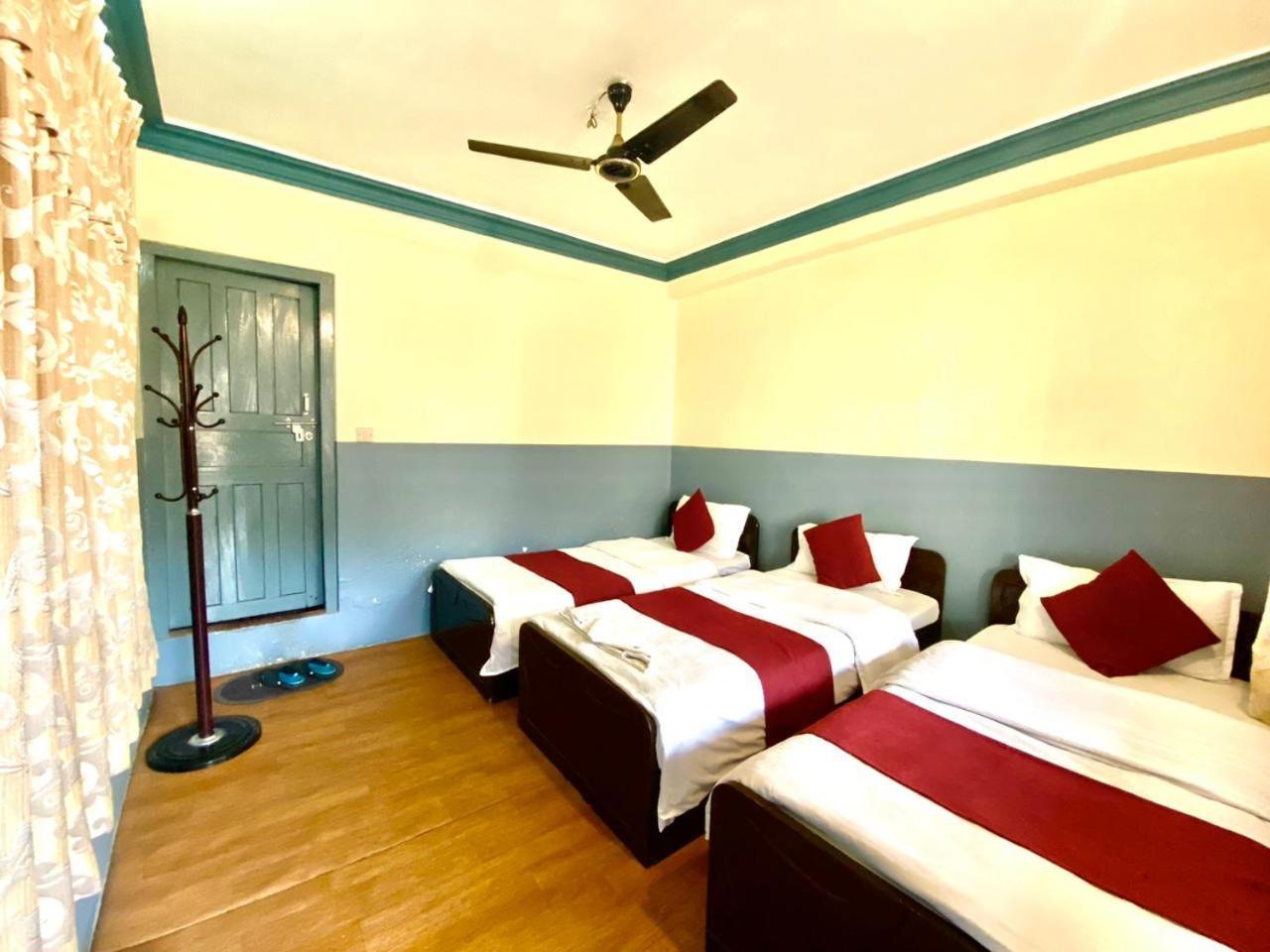 Hotel Piya Pvt Ltd بوكْرا المظهر الخارجي الصورة