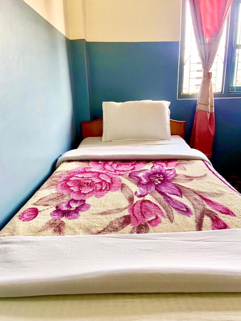 Hotel Piya Pvt Ltd بوكْرا المظهر الخارجي الصورة